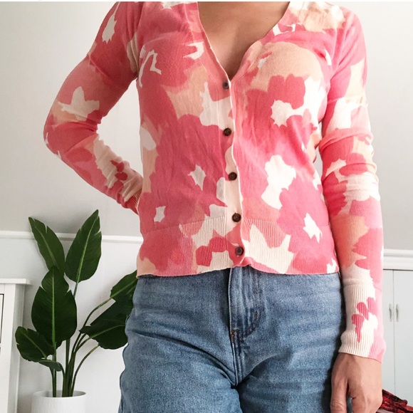 LOFT Floral V neck cardigan - Picture 2 of 7